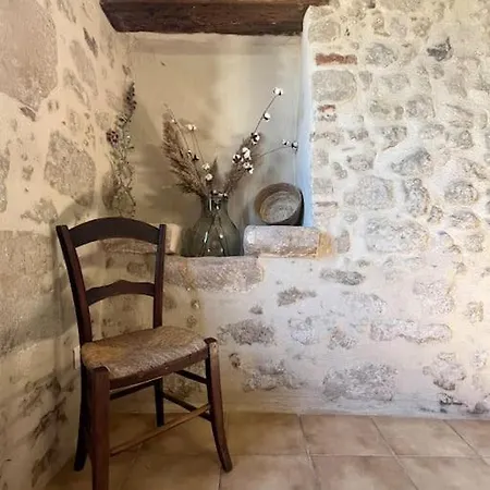 Chez Dame Jeanne * Saint-Pastour