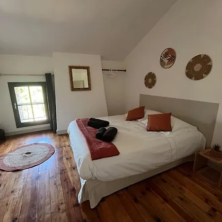 Chez Dame Jeanne بيت للعطل Saint-Pastour