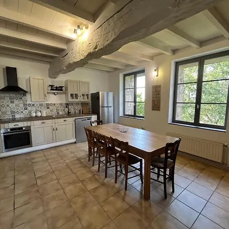 Chez Dame Jeanne * Saint-Pastour