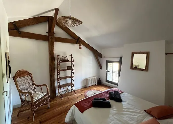 Chez Dame Jeanne * Saint-Pastour